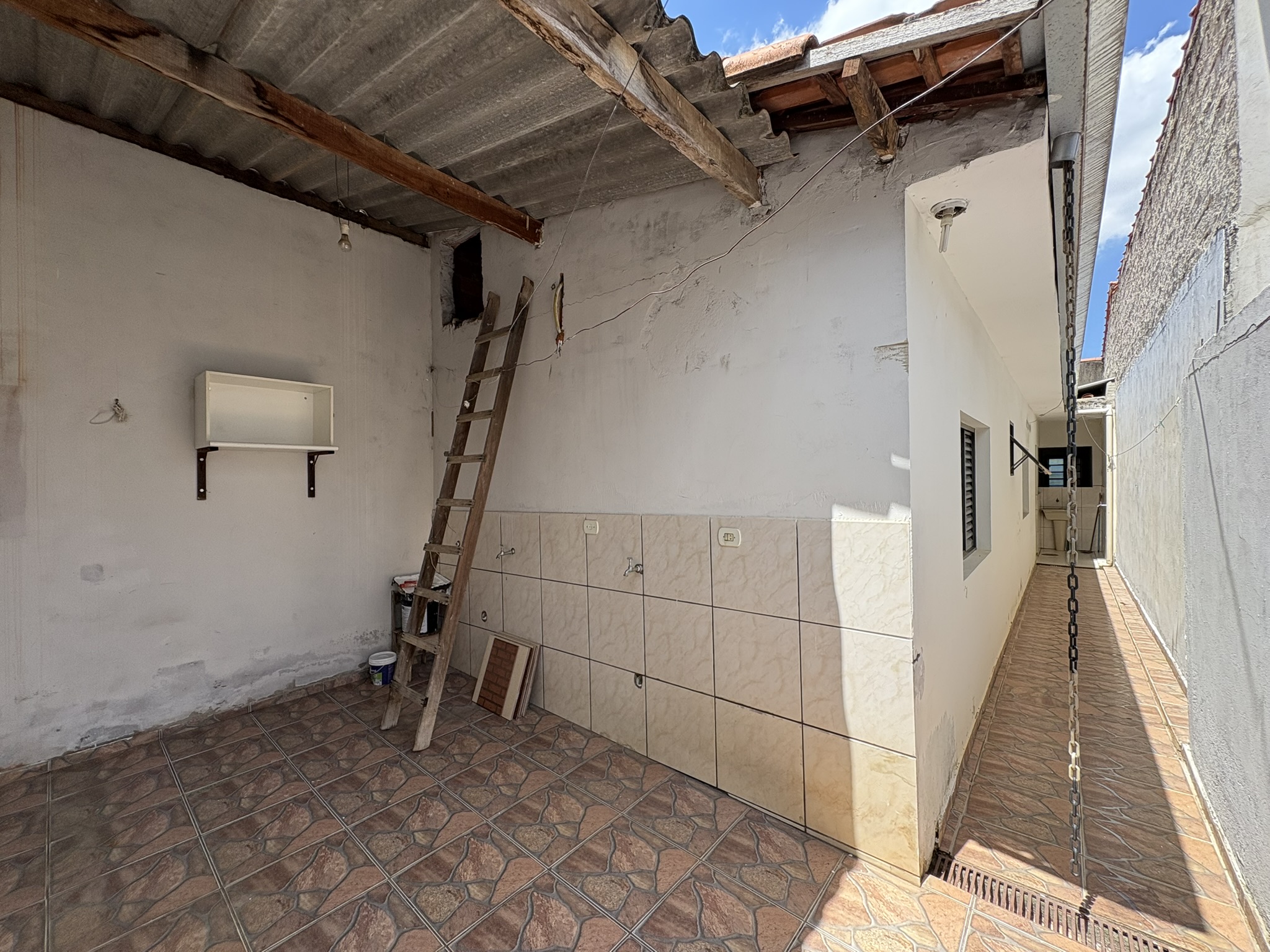 Apartamento para locação com 2 dormitórios no Portal Terras de Carrara