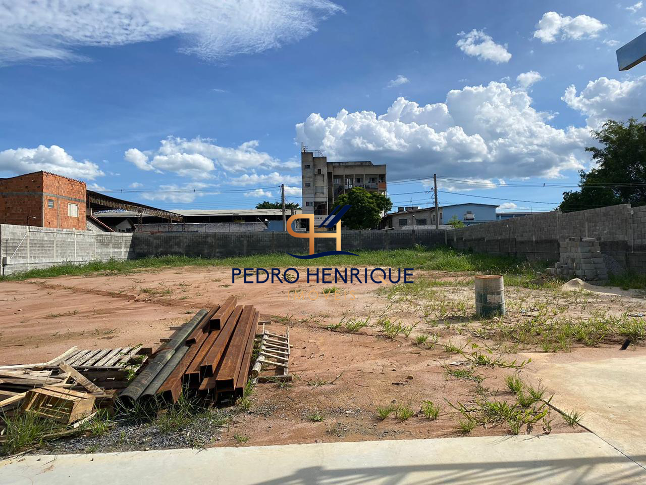 Lote/Terreno de 3000m² no bairro Jardim Juliana, em São José dos Campos