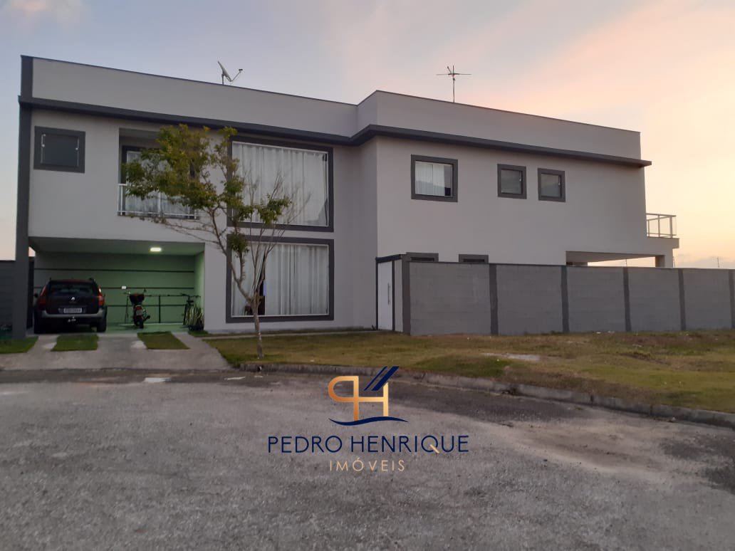 Casa de Condomínio de 4 quartos, 247m² no bairro Jardim Jacinto, em Jacareí