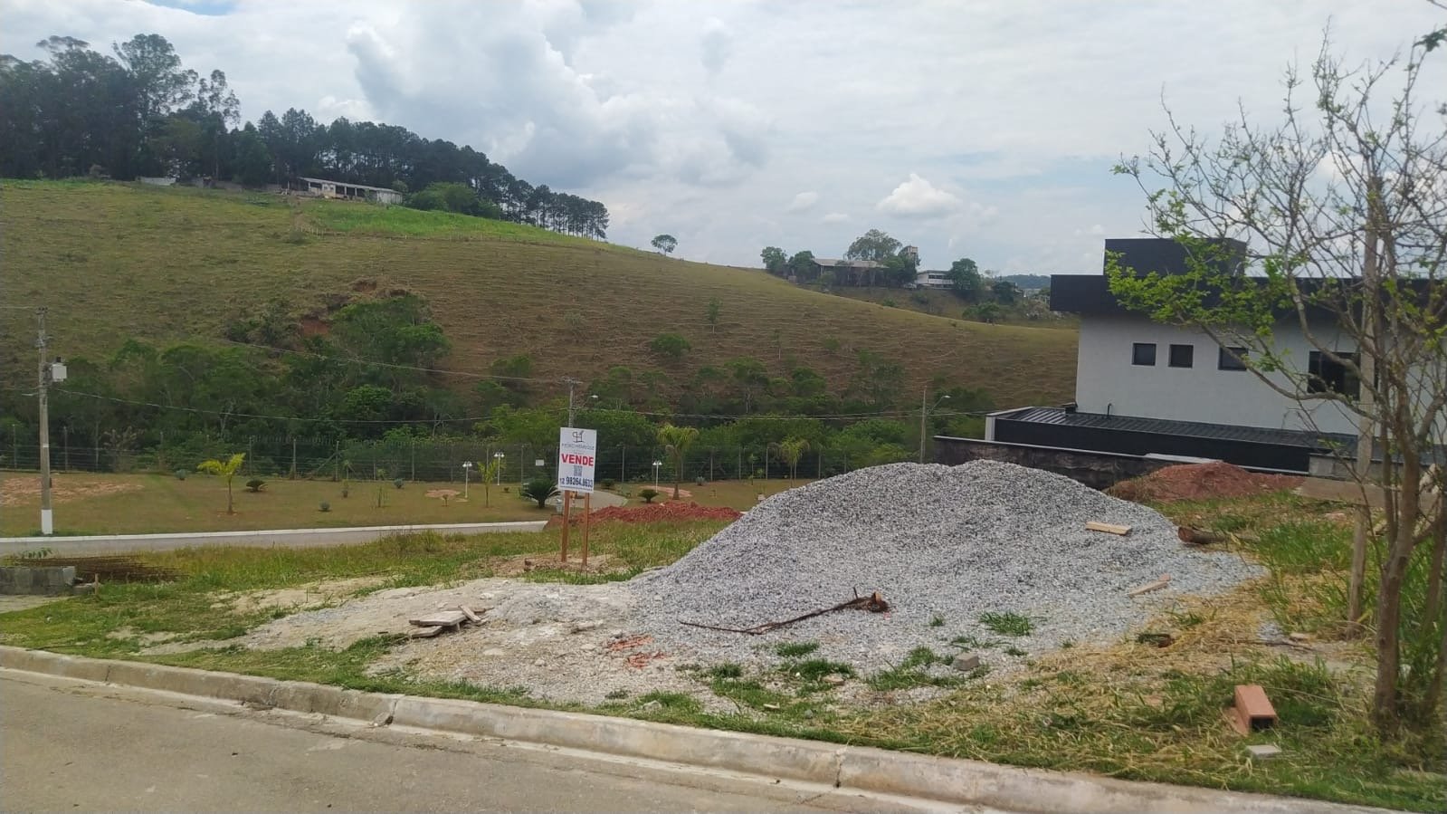 Terreno de 252m² Condomínio Residencial Mantiqueira