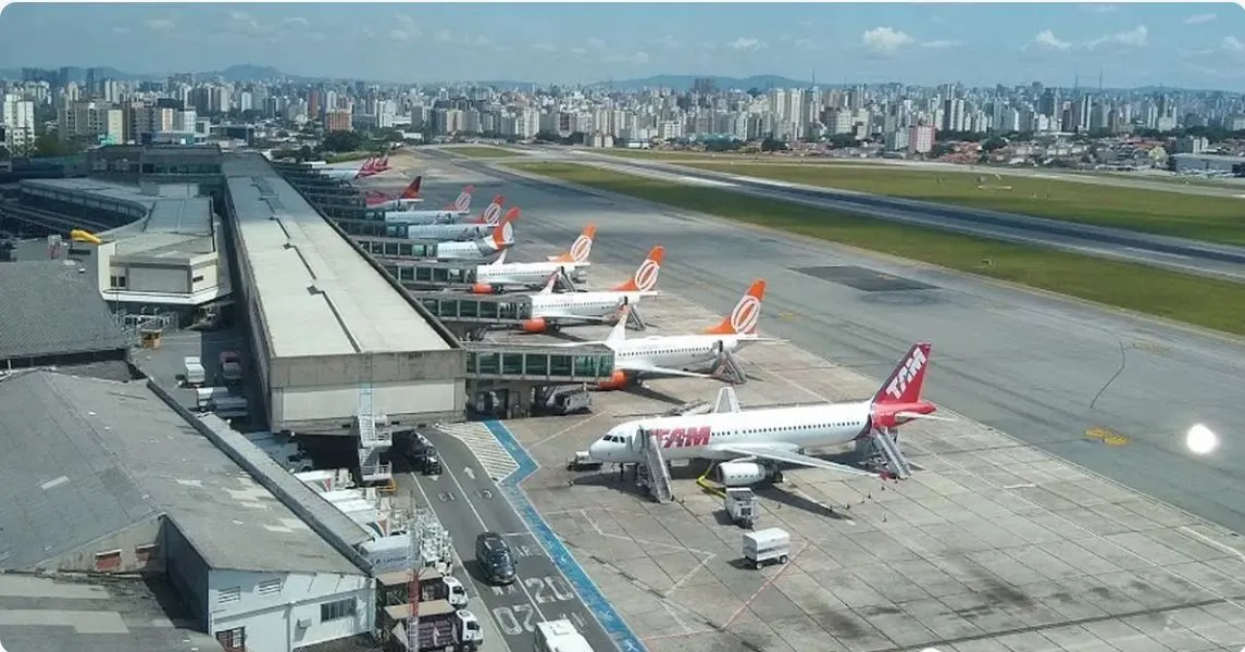 Tenha uma suíte no Radisson Congonhas e invista ao lado do aeroporto, com renda mensal e zero dor de cabeça na gestão.