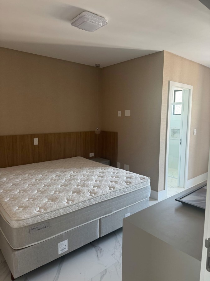 Apartamento para Venda em Porto Belo, Pereque, 3 dormitórios, 3 suítes, 4 banheiros, 2 vagas