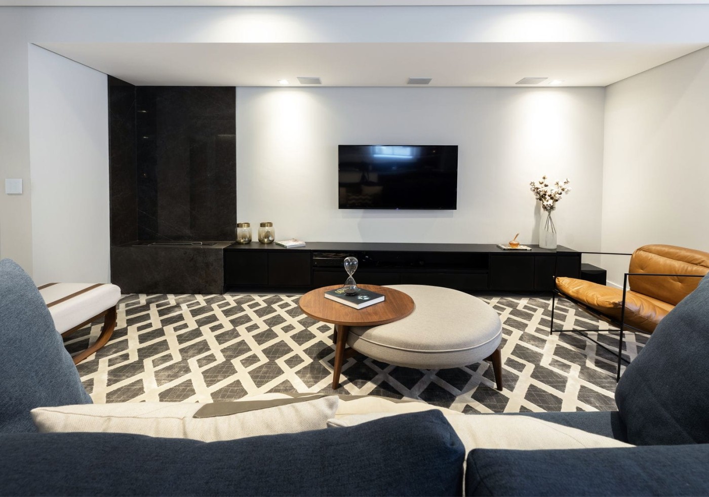 Apartamento para Venda em Balneário Camboriú, 2070, 3 dormitórios, 3 suítes, 4 banheiros, 3 vagas