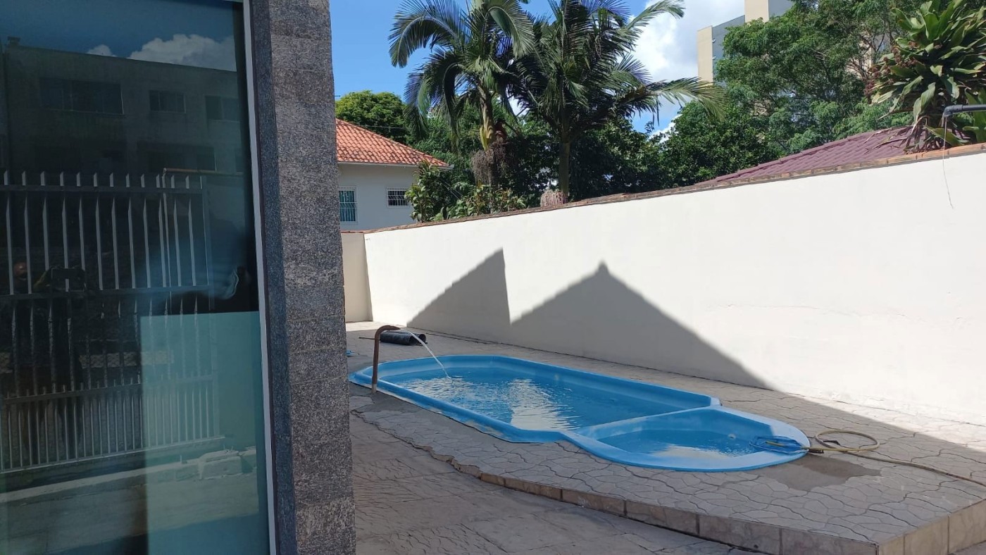 Casa para Venda em Balneário Piçarras, Rua Rio Negrinho,, 2 dormitórios, 3 banheiros, 2 vagas