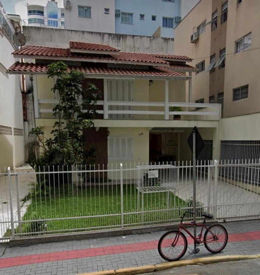 Casa para Venda em Itapema, CENTRO, 3 dormitórios, 2 banheiros, 2 vagas
