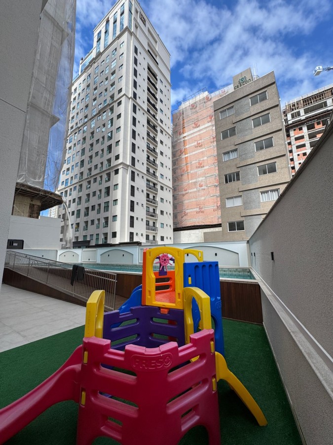 Apartamento para Venda em Itapema, meia praia, 3 dormitórios, 2 banheiros, 1 vaga
