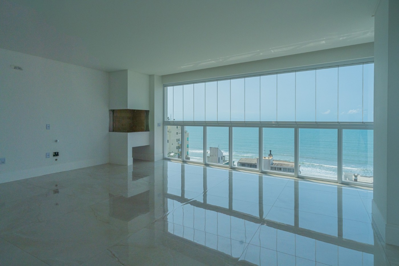 Apartamento para Venda em Itapema, meia praia, 4 dormitórios, 5 banheiros, 3 vagas