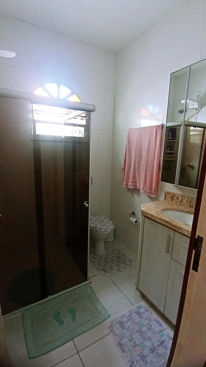 Casa com 3 quartos, 2 vagas e 90m²  para vender por R$ 800.000