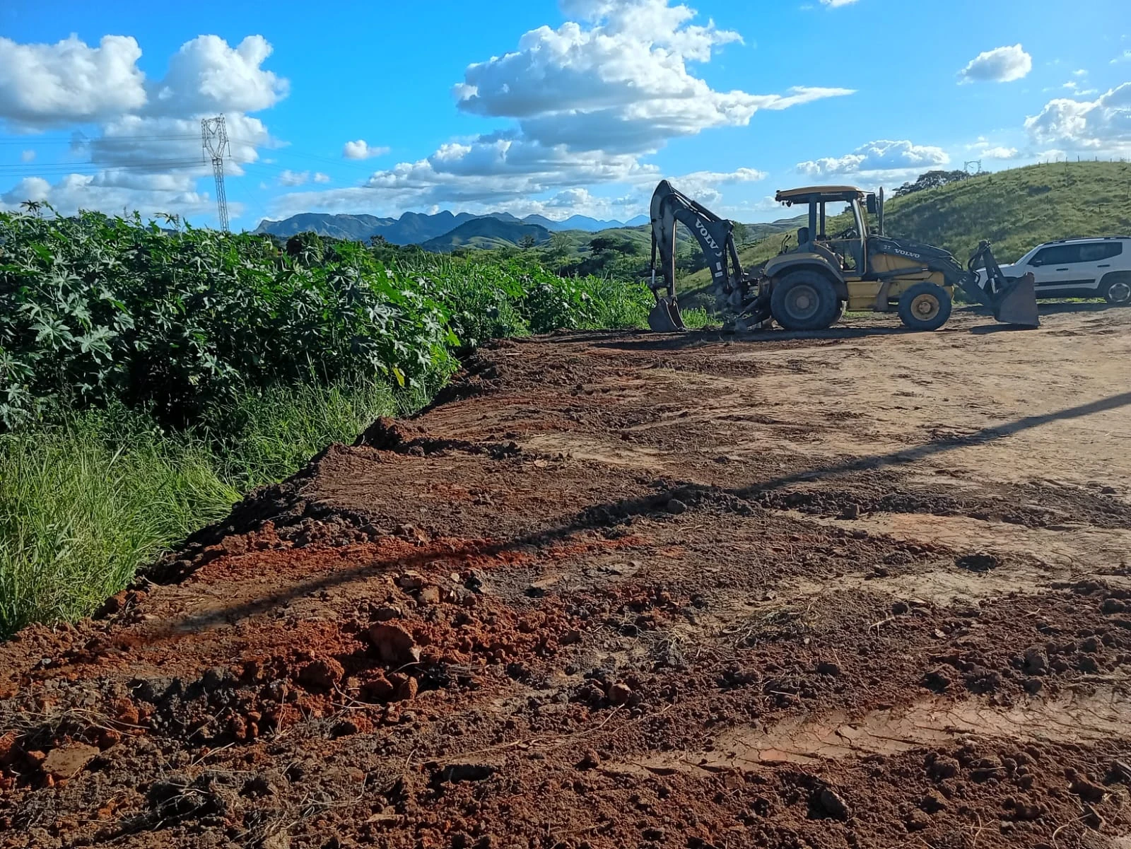 Chácara à venda em Volta Redonda com lago natural e 4.000m² | Terreno amplo em área tranquila e sem poluição