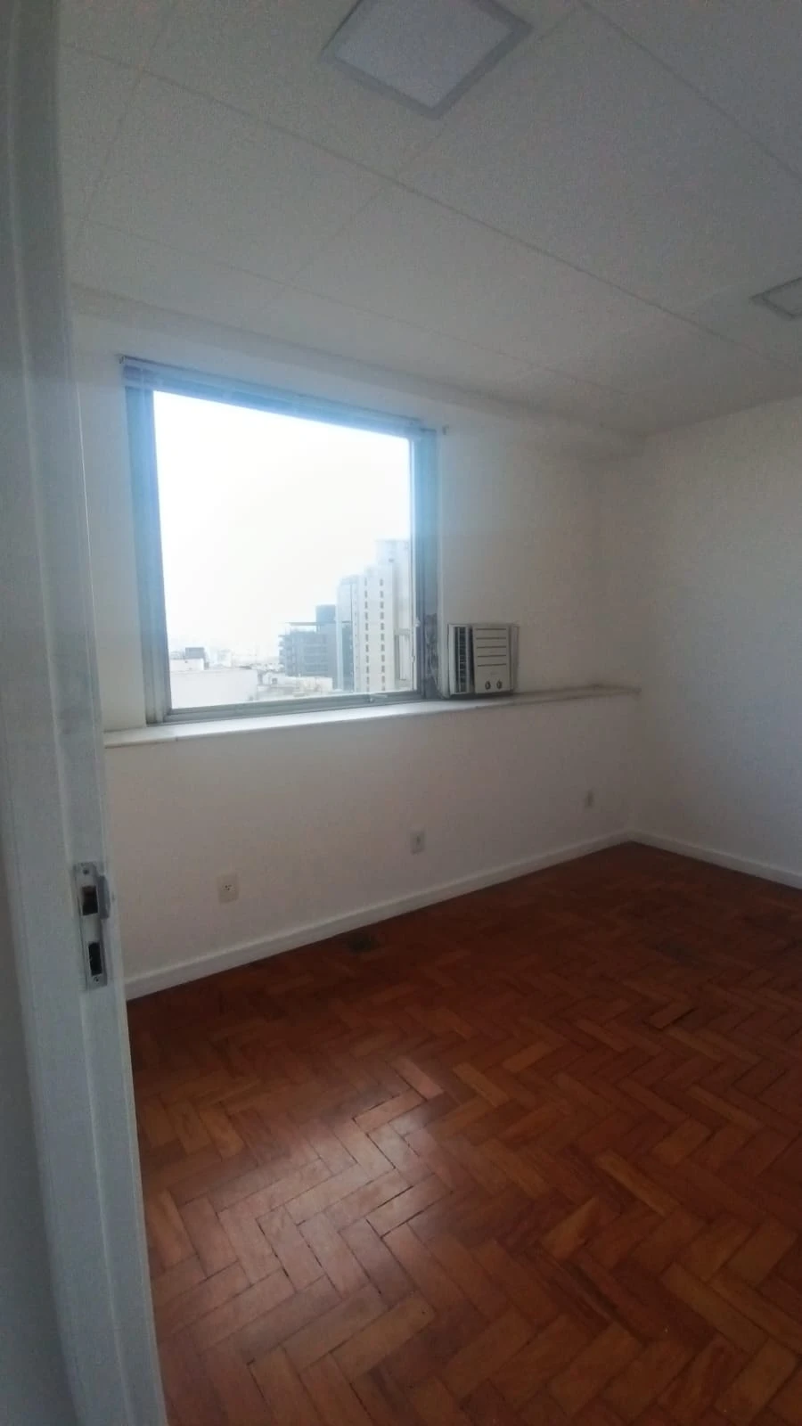 Sala comercial para locação Av Paulista 509 47 m2 R$ 2.500