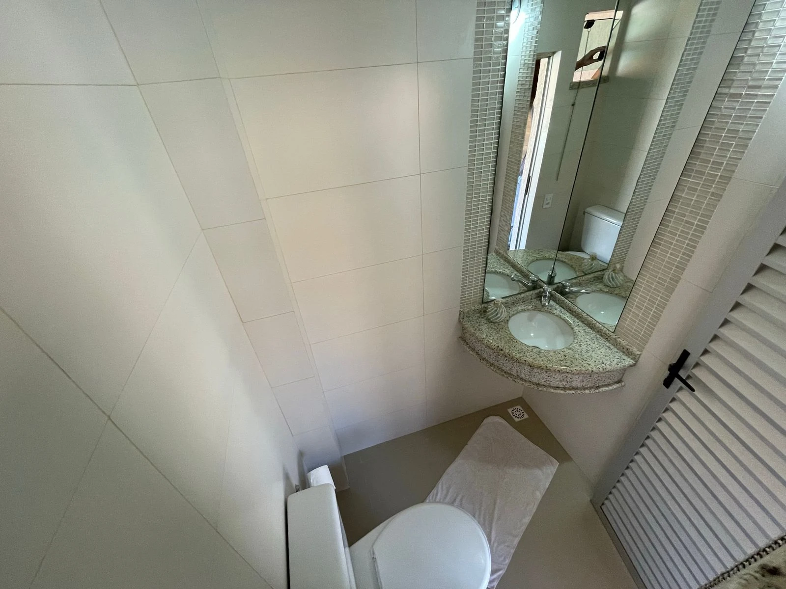 Casa com piscina no Flodoaldo pontes 