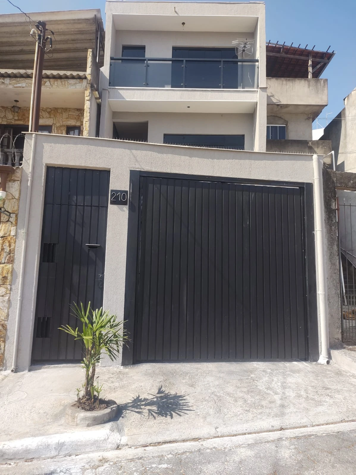 Sobrado 150 metros 670 mil 
