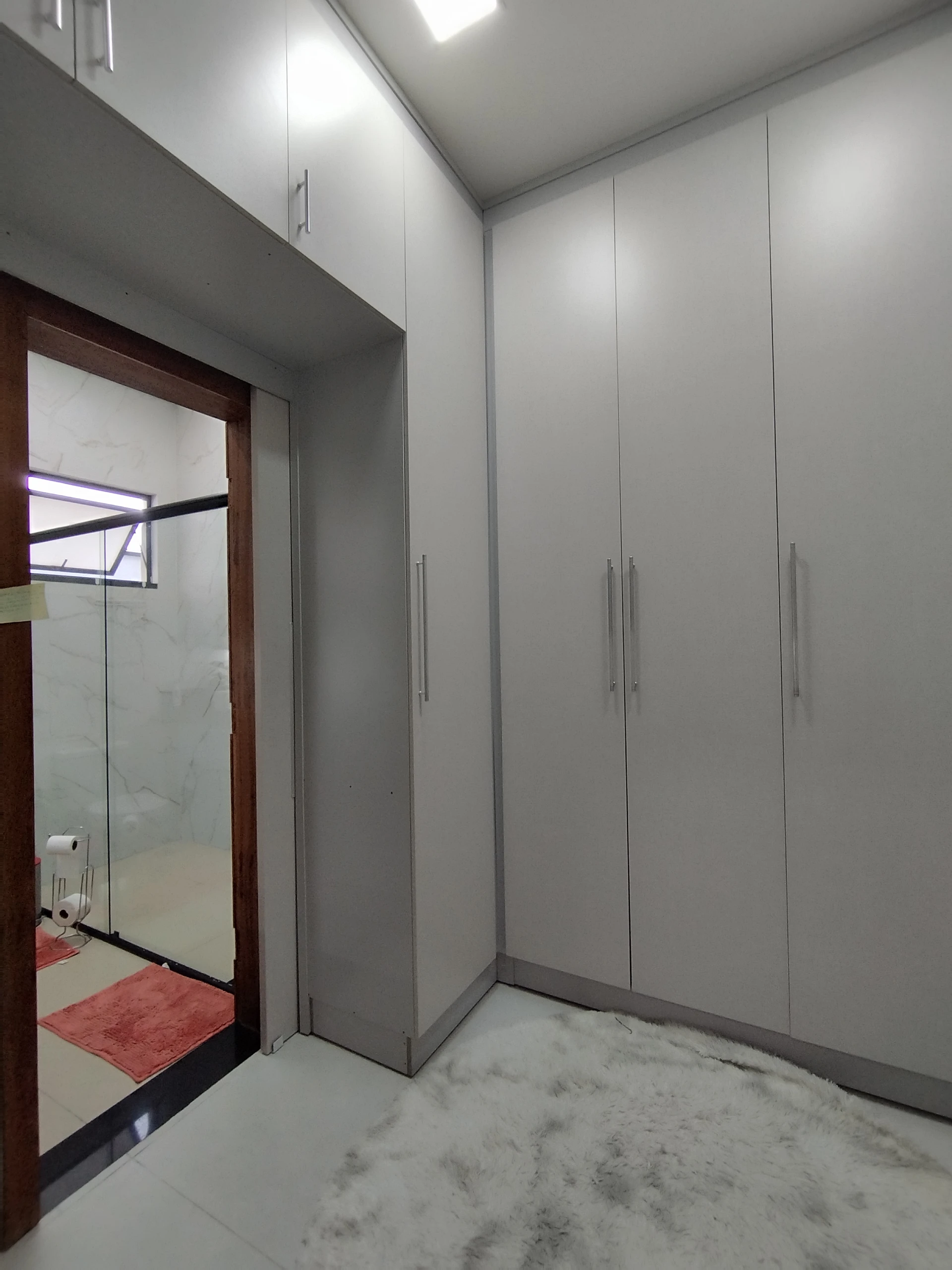 Casa de alto padrão no condomínio Verana