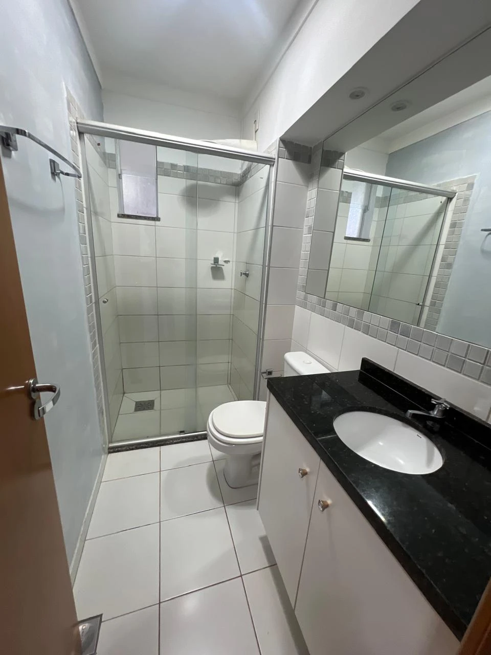Apartamento três quartos no Torres de Itália