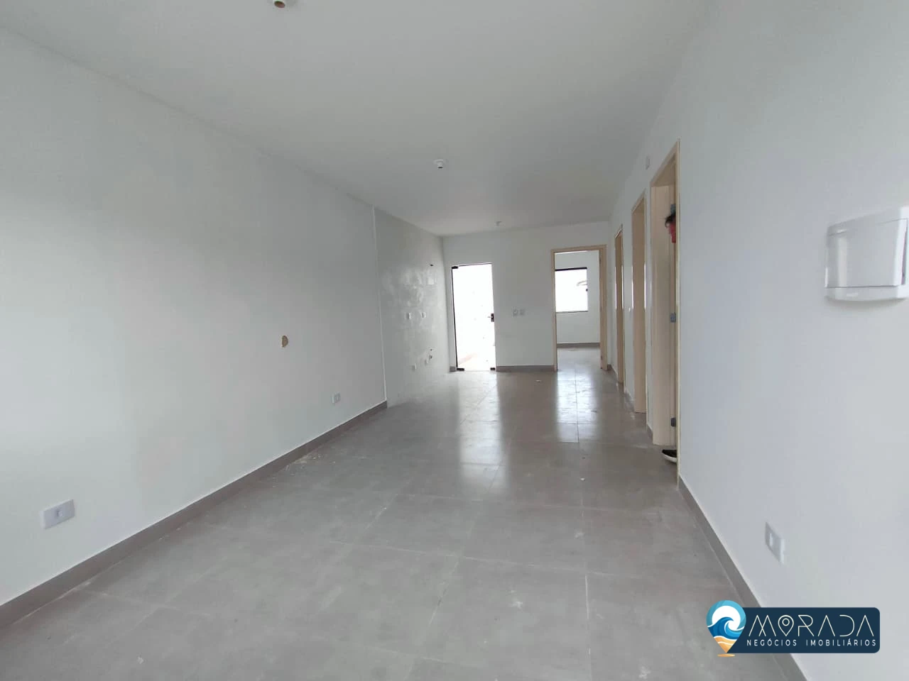 CASA COM 3 QUARTOS A 600m DO MAR