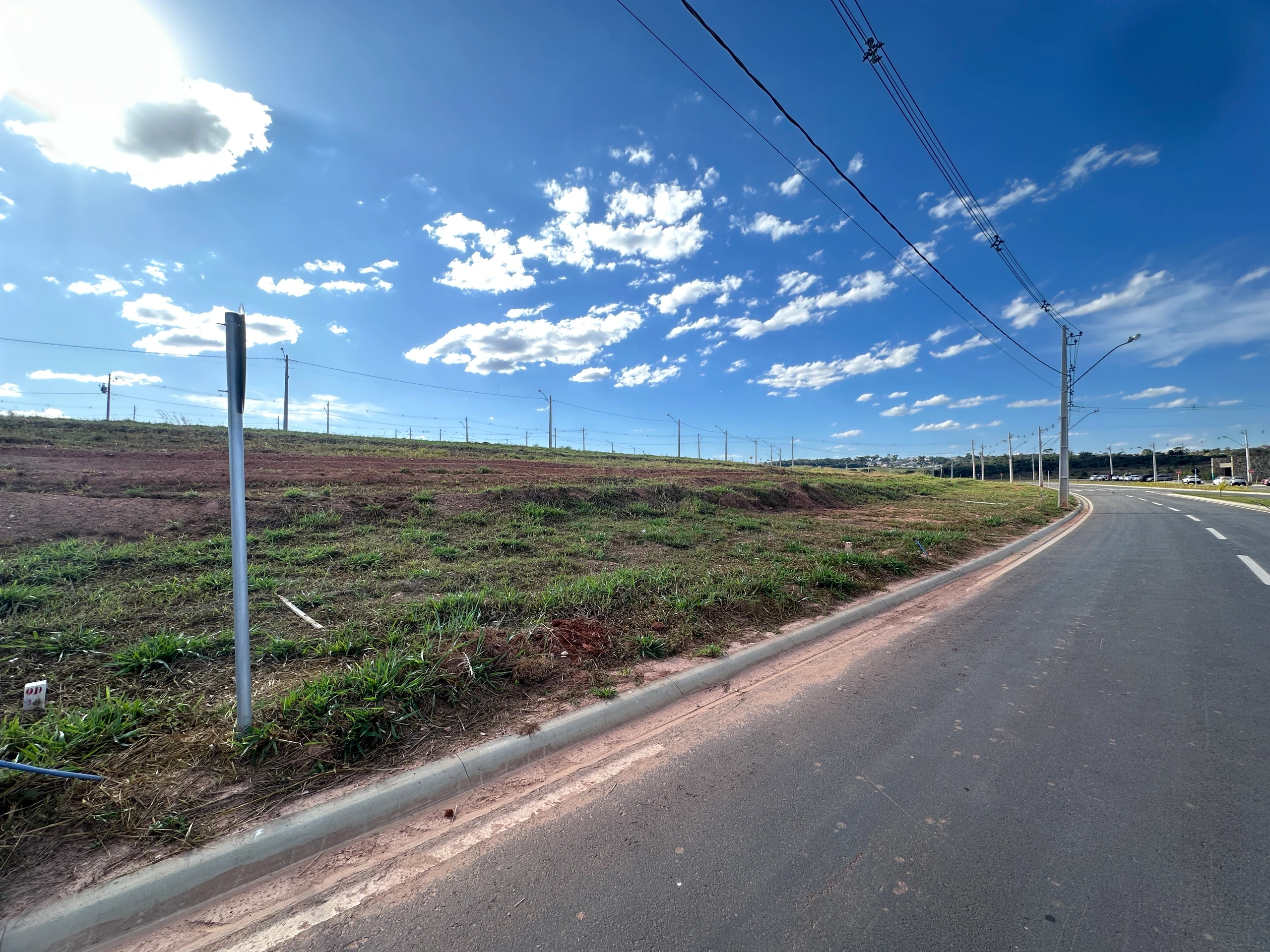Lote Vinhas Flamboyant
