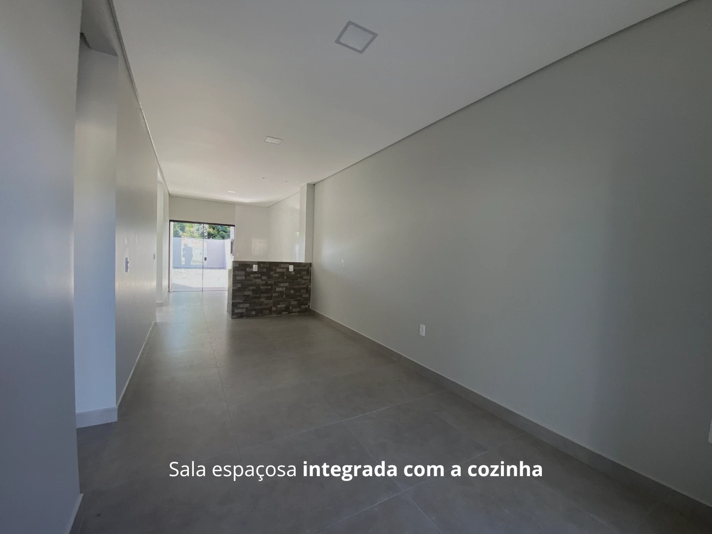 CASA COM 3 QUARTOS - REGIÃO DA REVITALIZAÇÃO DA FAIXA DE AREIA
