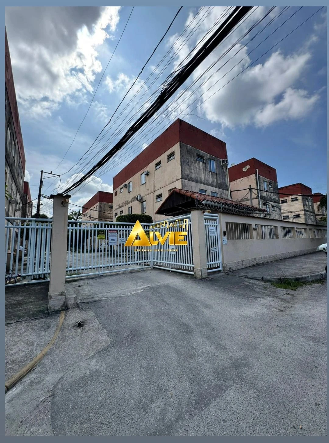 APARTAMENTO - CENTRO DE MARICÁ