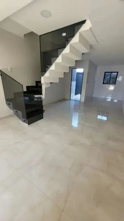 🏡✨ SOBRADO NOVO À VENDA – SÍTIO CERCADO | CURITIBA/PR ✨🏡