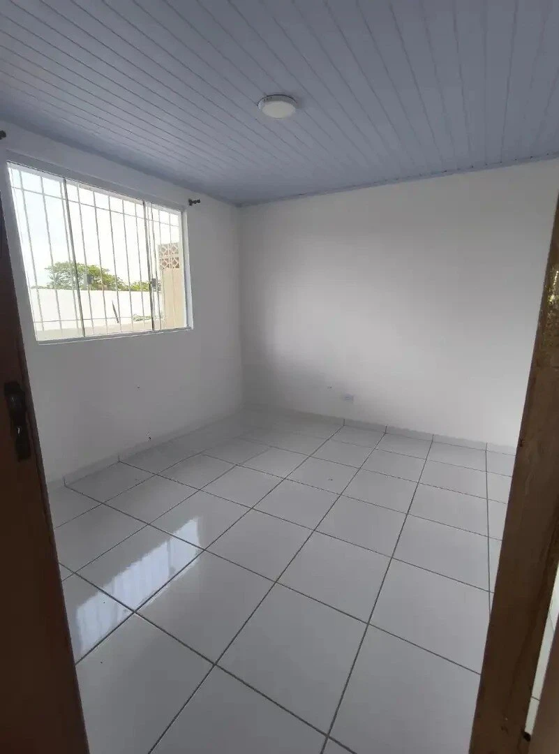 🏡 Casa reformada à venda – Fazenda Rio Grande | Bairro Iguaçu