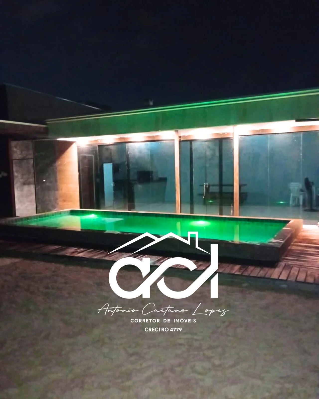 ÓTIMA OPORTUNIDADE DE INVESTIMENTO — Vende-se espaço para eventos totalmente estruturado