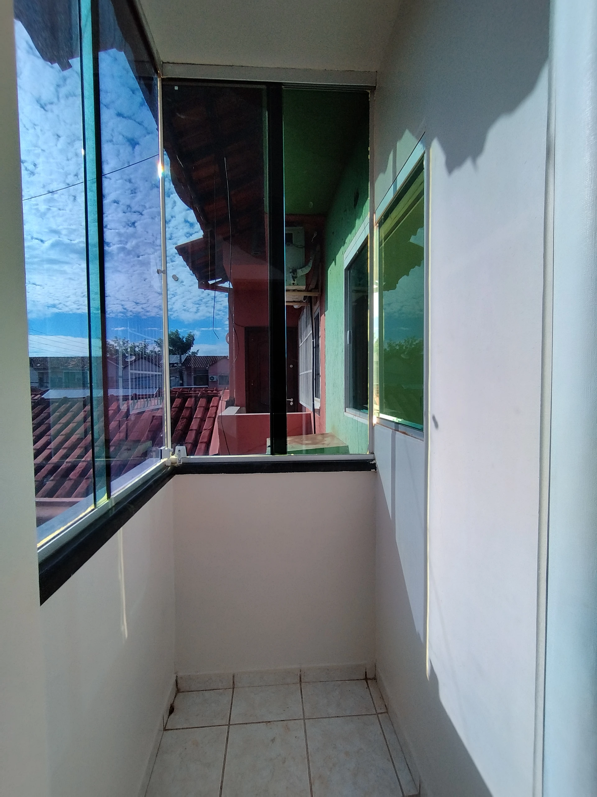 Sobrado no condomínio Victória em bairro lagoa