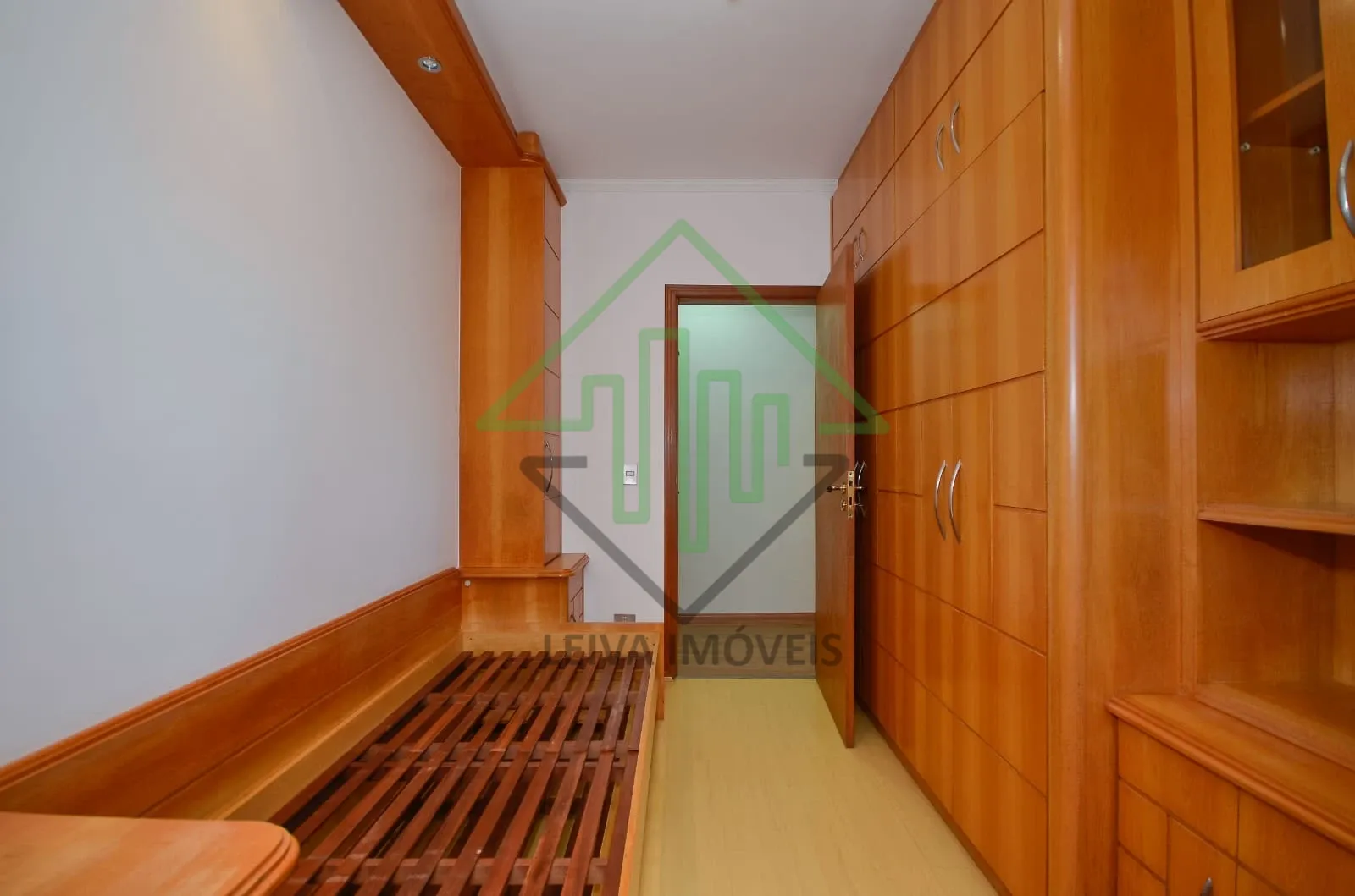 Apartamento 3 Quartos no Bairro Cabral 2 vagas condomínio clube
