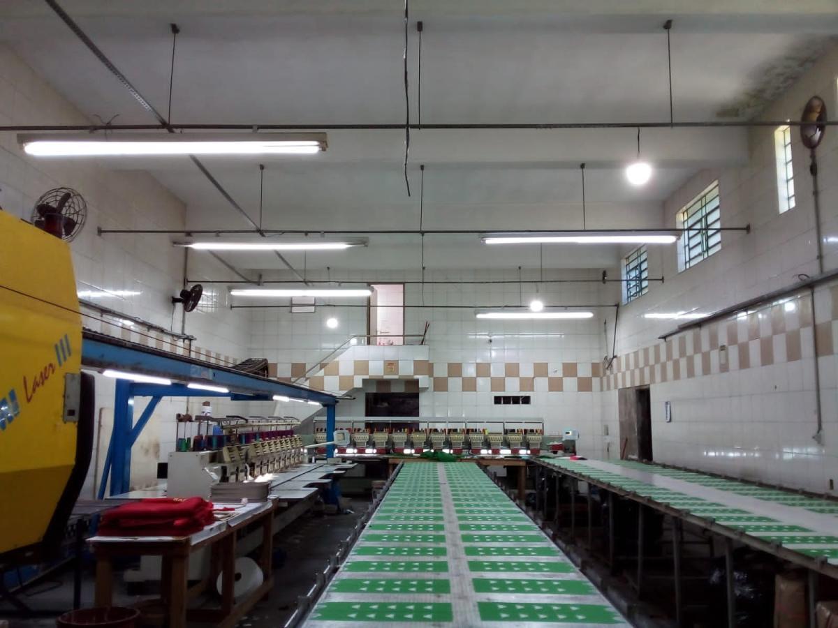 Galpão para Venda em São Paulo, Vila América, 3 dormitórios, 1 suíte, 7 banheiros, 4 vagas