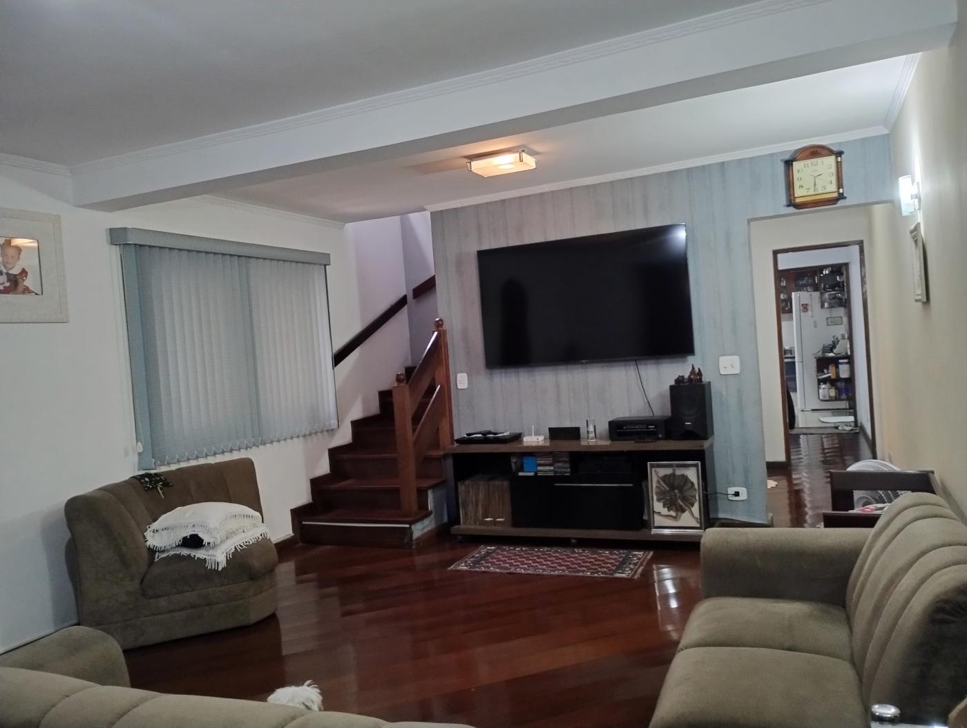 Sobrado para Venda em São Paulo, Vila Iório, 3 dormitórios, 2 banheiros, 2 vagas