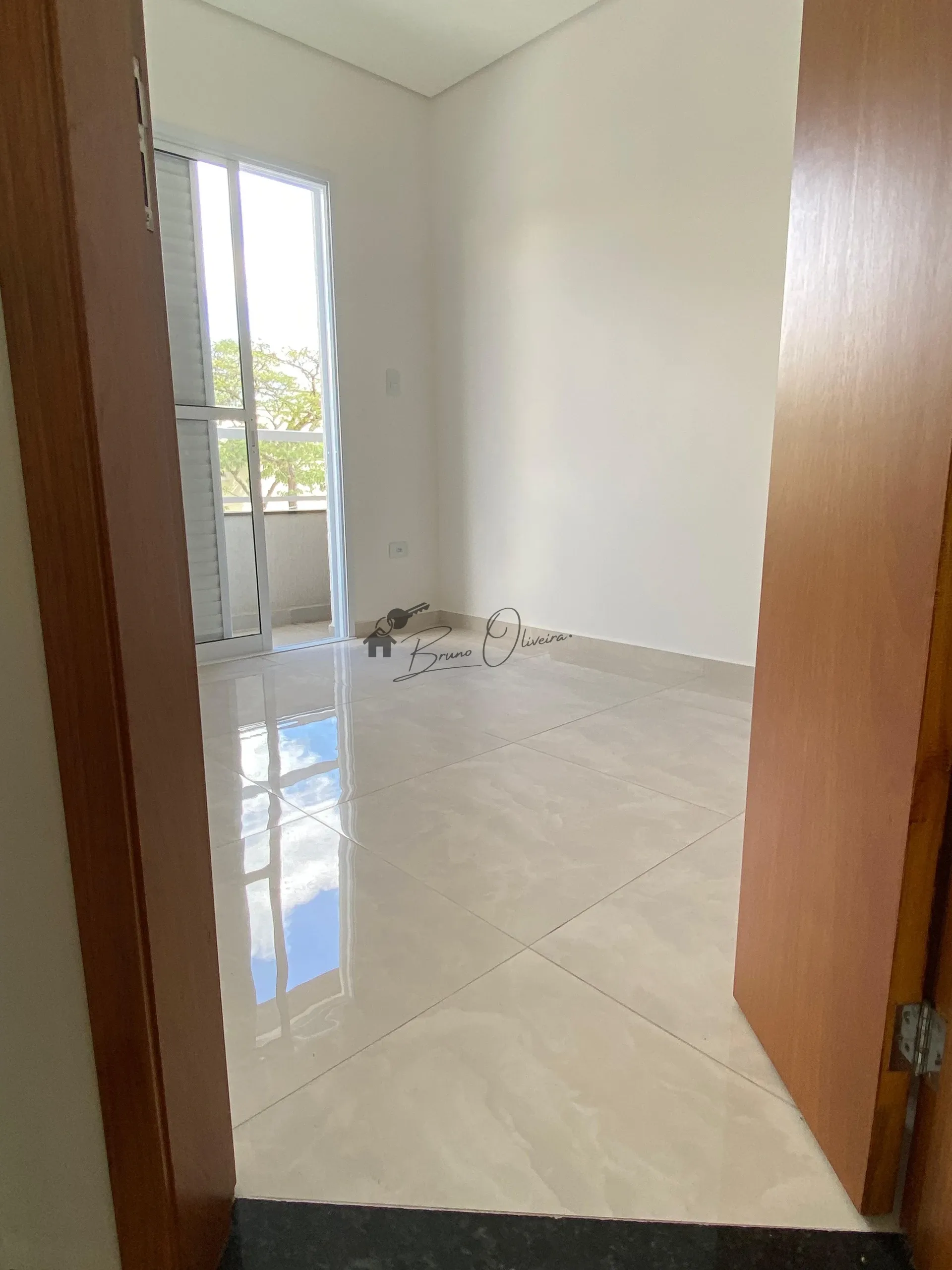 APARTAMENTO PADRAO COM SACADA E SUITE SEM CONDOMINIO COM ELEVADOR NO PARQUE DAS NAÇÕES 