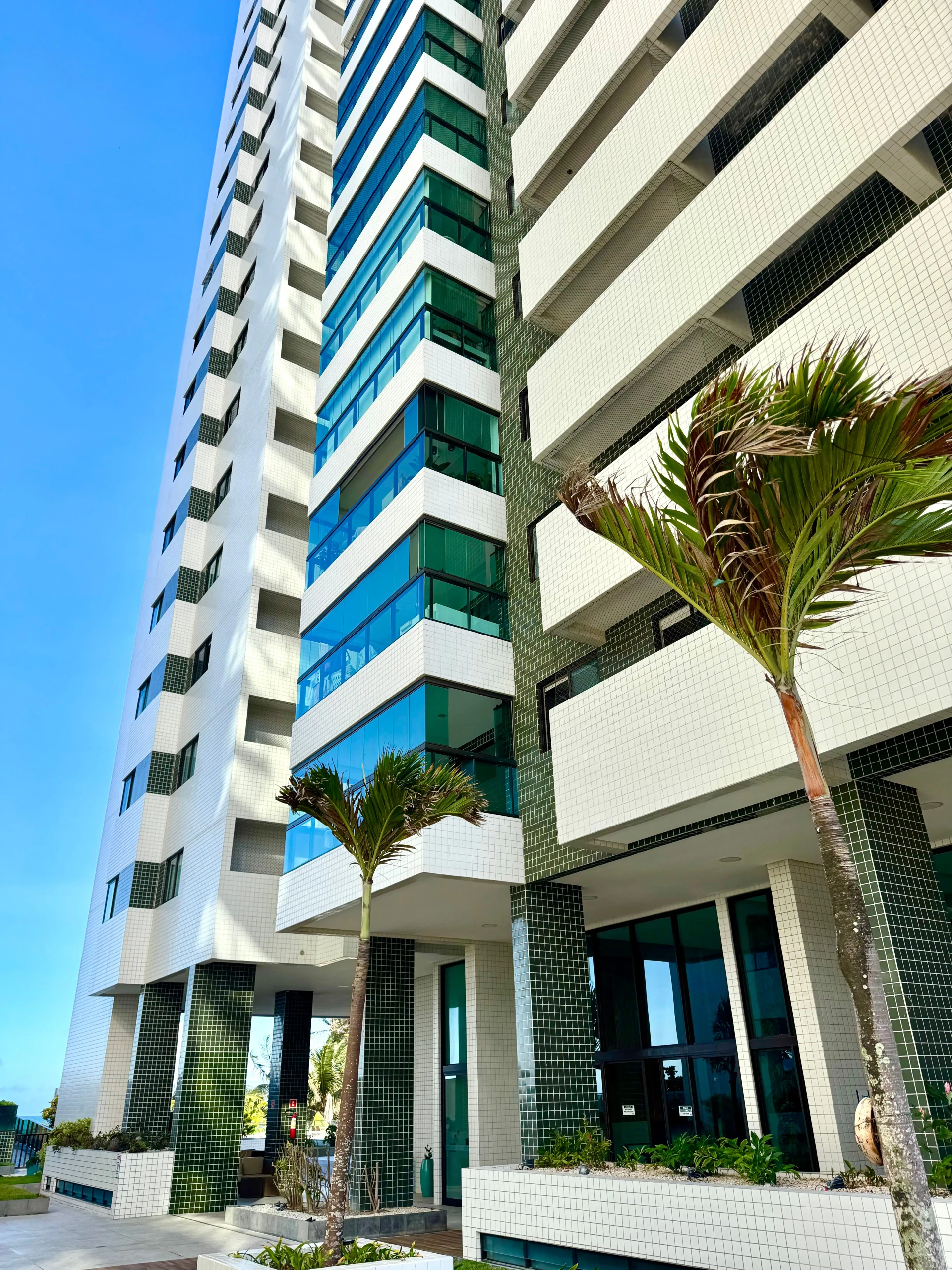 APARTAMENTO A BEIRA MAR