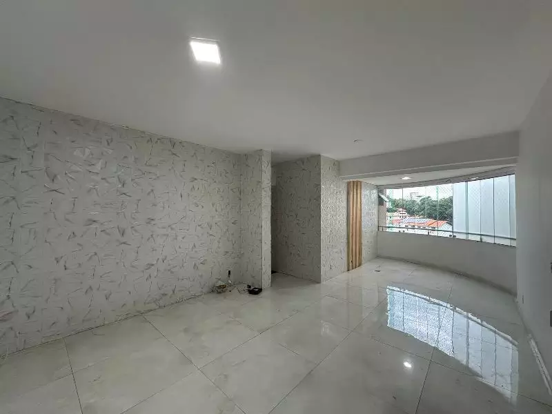 Apartamento para venda no centro com 03 quartos.