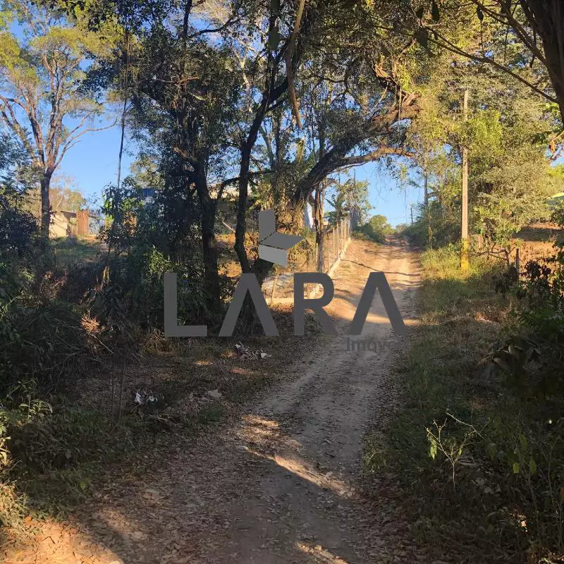 Chácara Rural à Venda em Esmeraldas (Bairro Bambus) – 2.200 m² | R$135.000