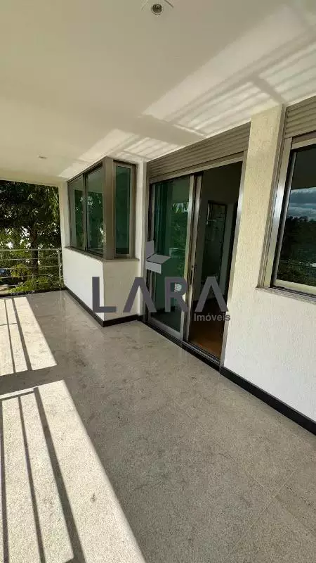 Casa em Condomínio à venda, 4 quartos, 3 suítes, 4 vagas, Residencial Montserrat - Betim/MG