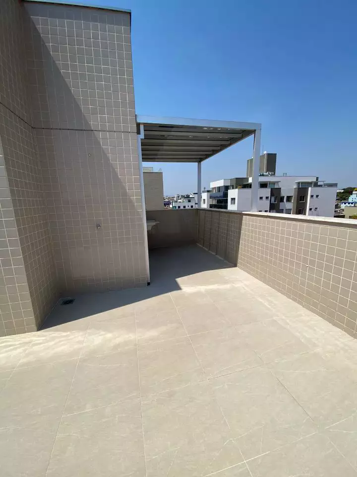 ÓTIMA COBERTURA EM BETIM BAIRRO JARDIM DA CIDADE QUATRO QUARTOS