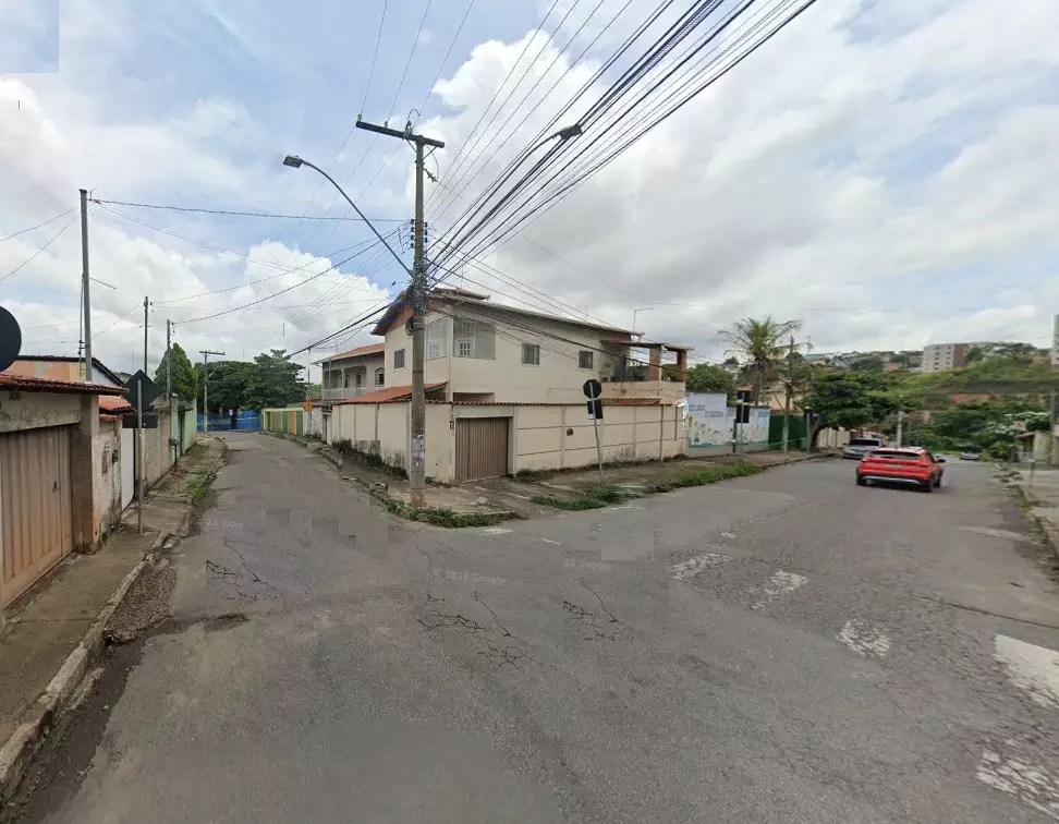 Casa à venda, 4 quartos, 1 suíte, chacara - Betim/MG
