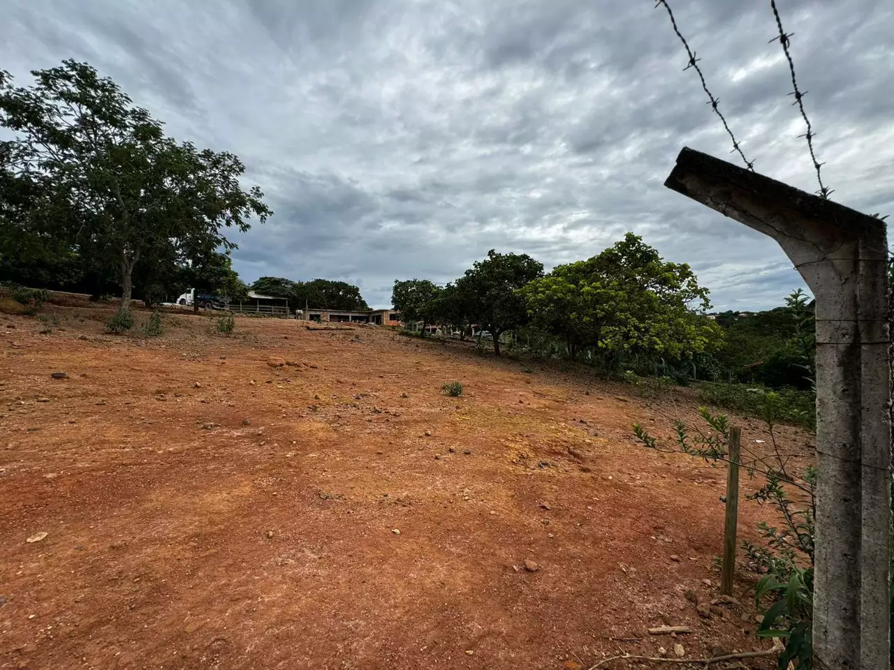 Chácara com terreno plano em Juatuba/MG