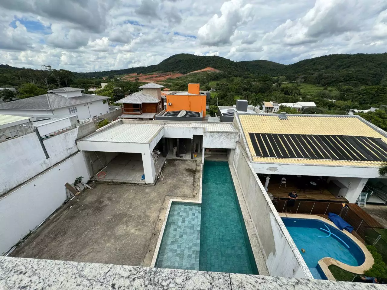 Casa em construção à venda no condomínio Ouro Verde