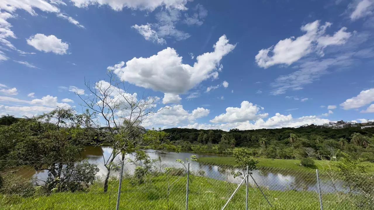 Lote à venda no Condomínio RESERVA DA MATA