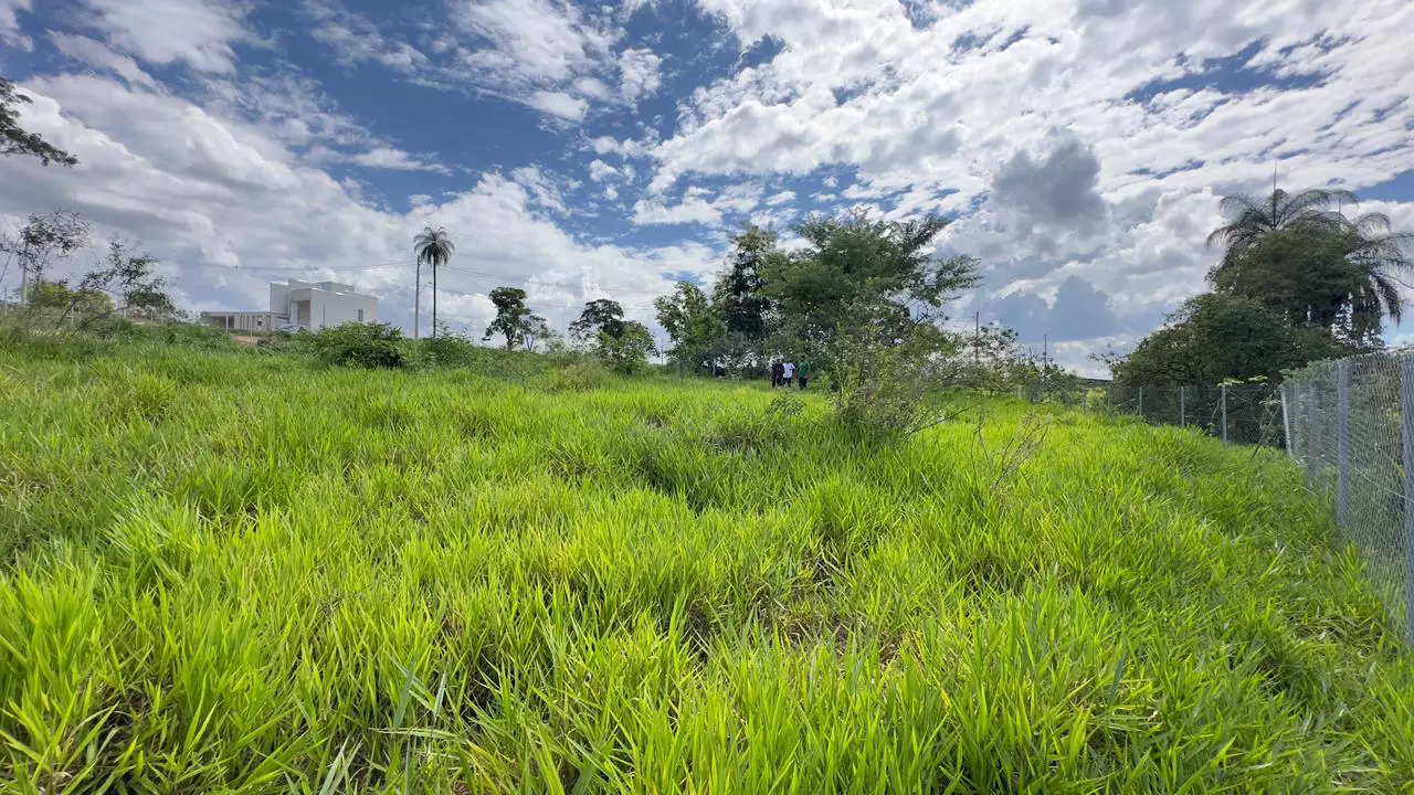 Lote à venda no Condomínio RESERVA DA MATA