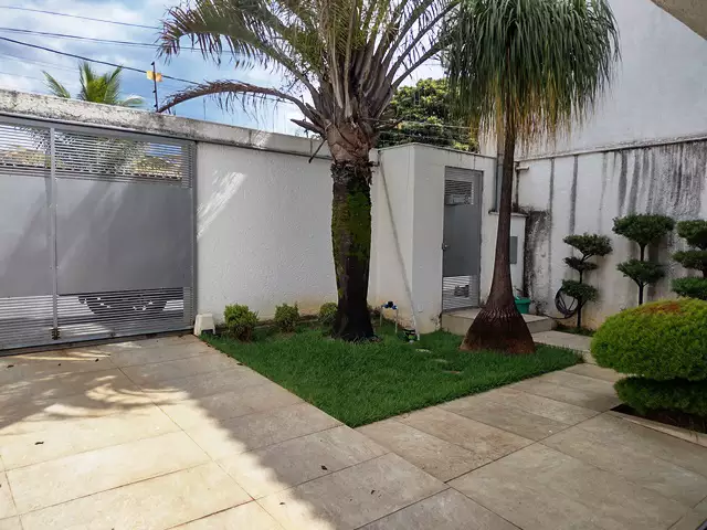 Casa em Betim com quatro quartos bairro Chácara Ótima localização