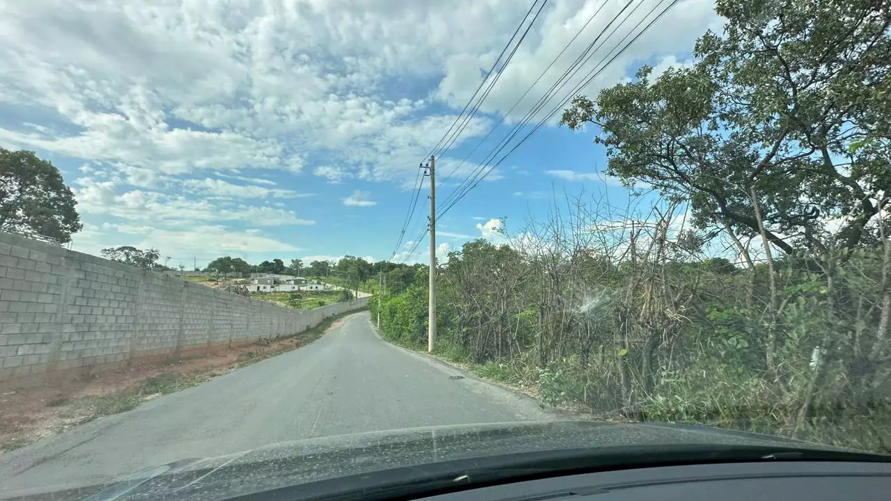 Terreno de 53.000m2 à venda no Bandeirinhas