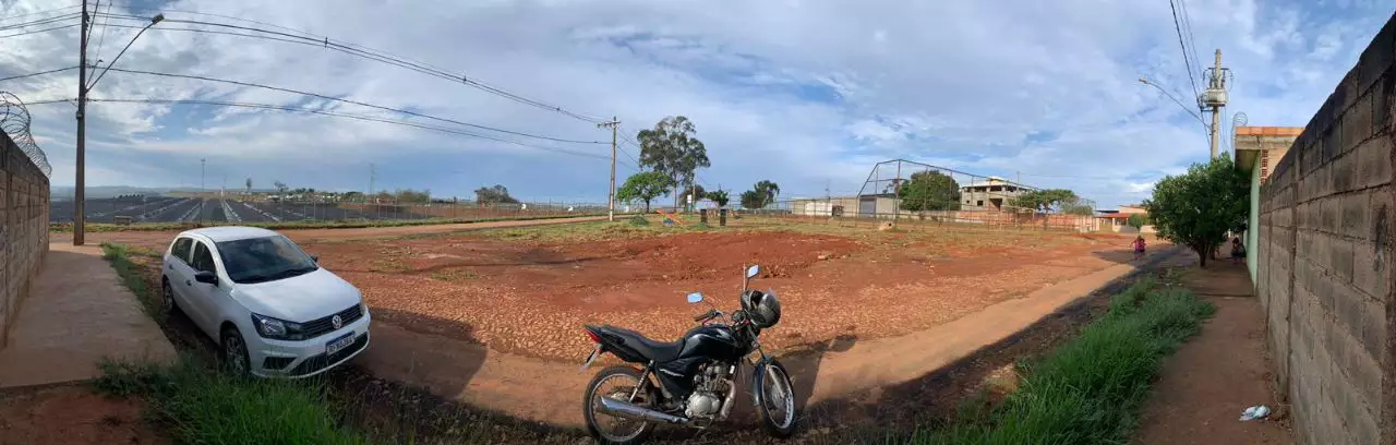 Ótima oportunidade para quer deseja um lote ao lado do pátio da Sada