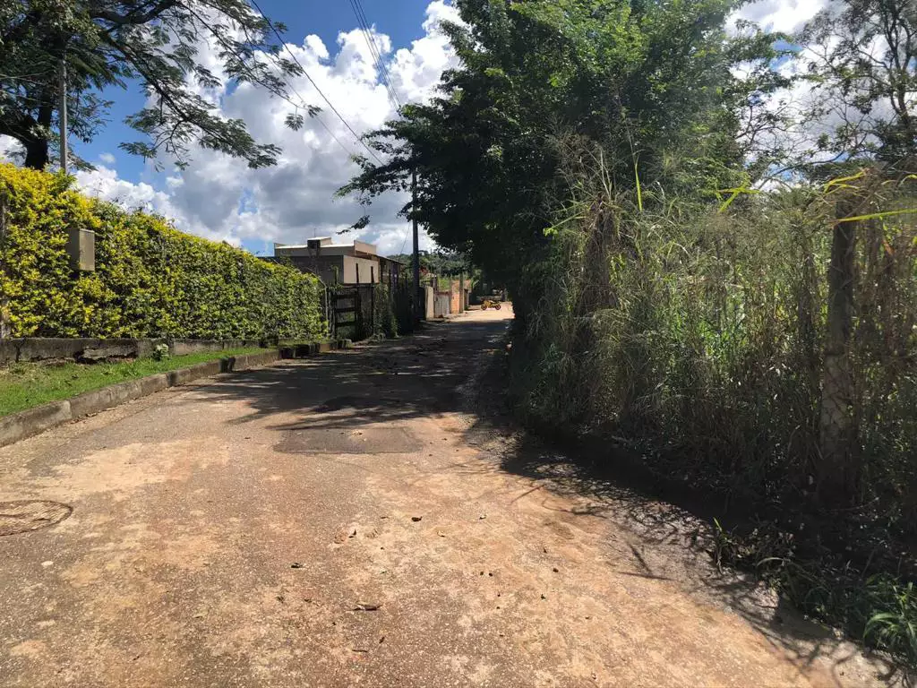 Terreno com área de aproximadamente 5.000m2 no Marimba.