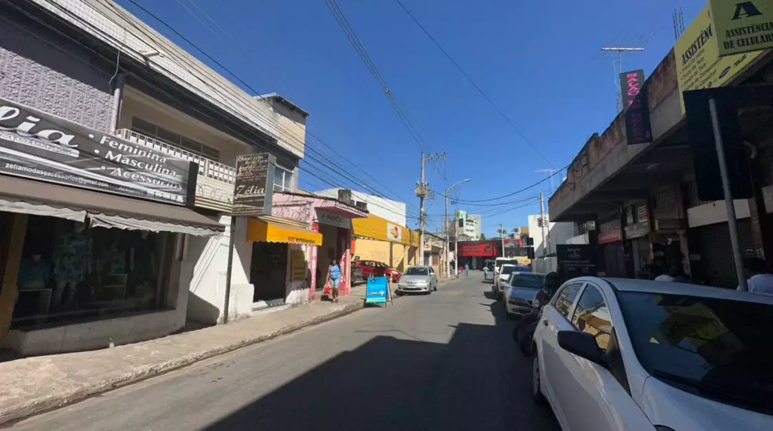 Lote com área de 913,87m² no Centro de Betim.