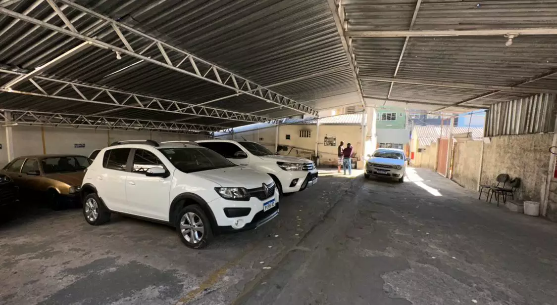 Lote com área de 913,87m² no Centro de Betim.