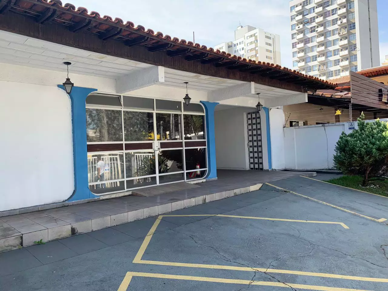Ótima oportunidade pata quem deseja empreender - casa comercial de 845 mts/2 no centro de betim.