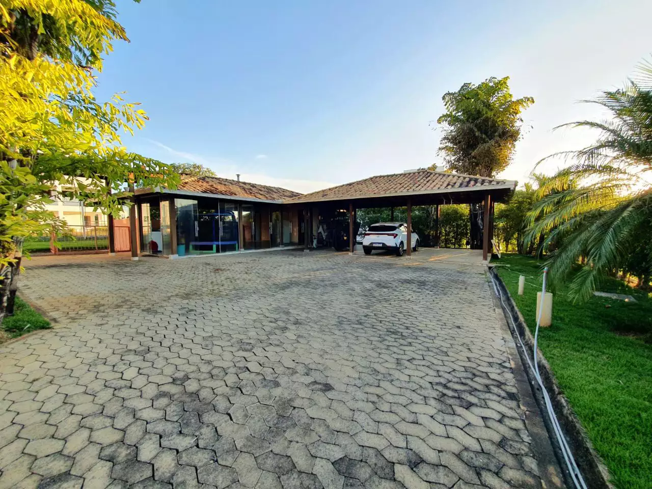 CASA CONDOMÍNIO MONT SERRAT