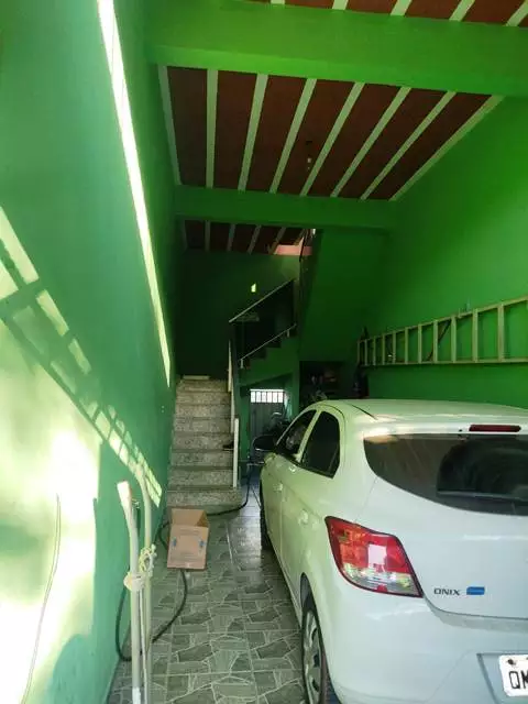 Casa em Betim com quatro quartos e suíte Loja comercial bairro Bom Retiro
