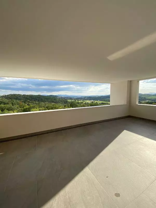 Casa de luxo no condominio Gran Royalle.
